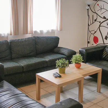 Feriehus Eight Bedroom Holiday In Horni Mala Upa *