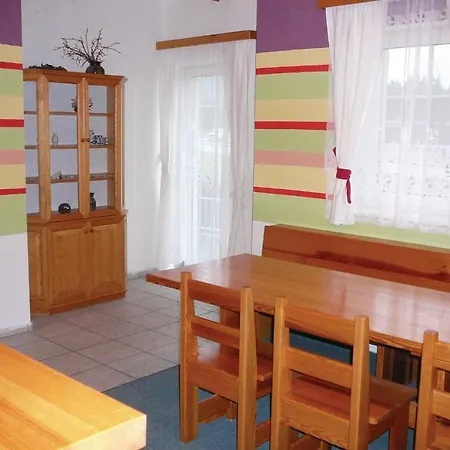 Feriehus Eight Bedroom Holiday In Horni Mala Upa Pec pod Sněžkou